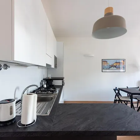 Apartamento Nolo Flat - Metro Turro & Wi-fi Milán