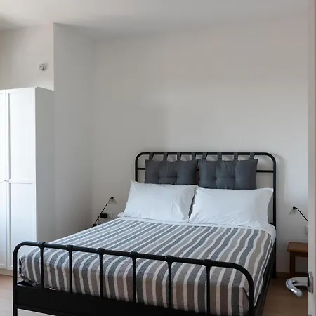 Apartamento Nolo Flat - Metro Turro & Wi-fi Milán